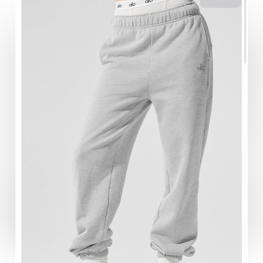 (ALO) ACCOLADE SWEATPANT- ATHLETIC HEATHER GREY